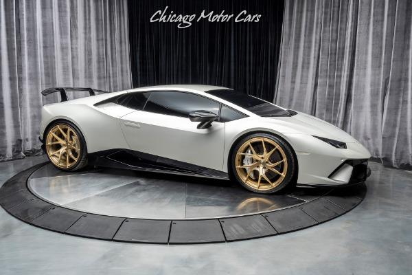 Used 2018 Lamborghini Huracan LP640-4 Performante VF SUPERCHARGED **Factory Matte White** High MSRP for sale Sold at Chicago Motor Cars in West Chicago IL 60185 6