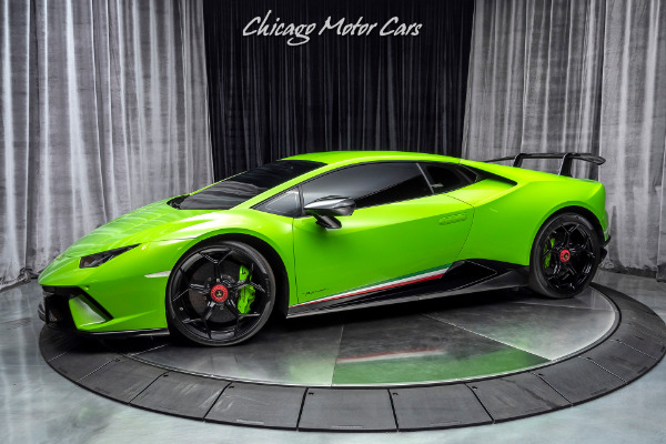 Used 2018 Lamborghini Huracan LP640-4 Performante Coupe Verde Mantis LOADED w/FACTORY OPTIONS! for sale Sold at Chicago Motor Cars in West Chicago IL 60185 1