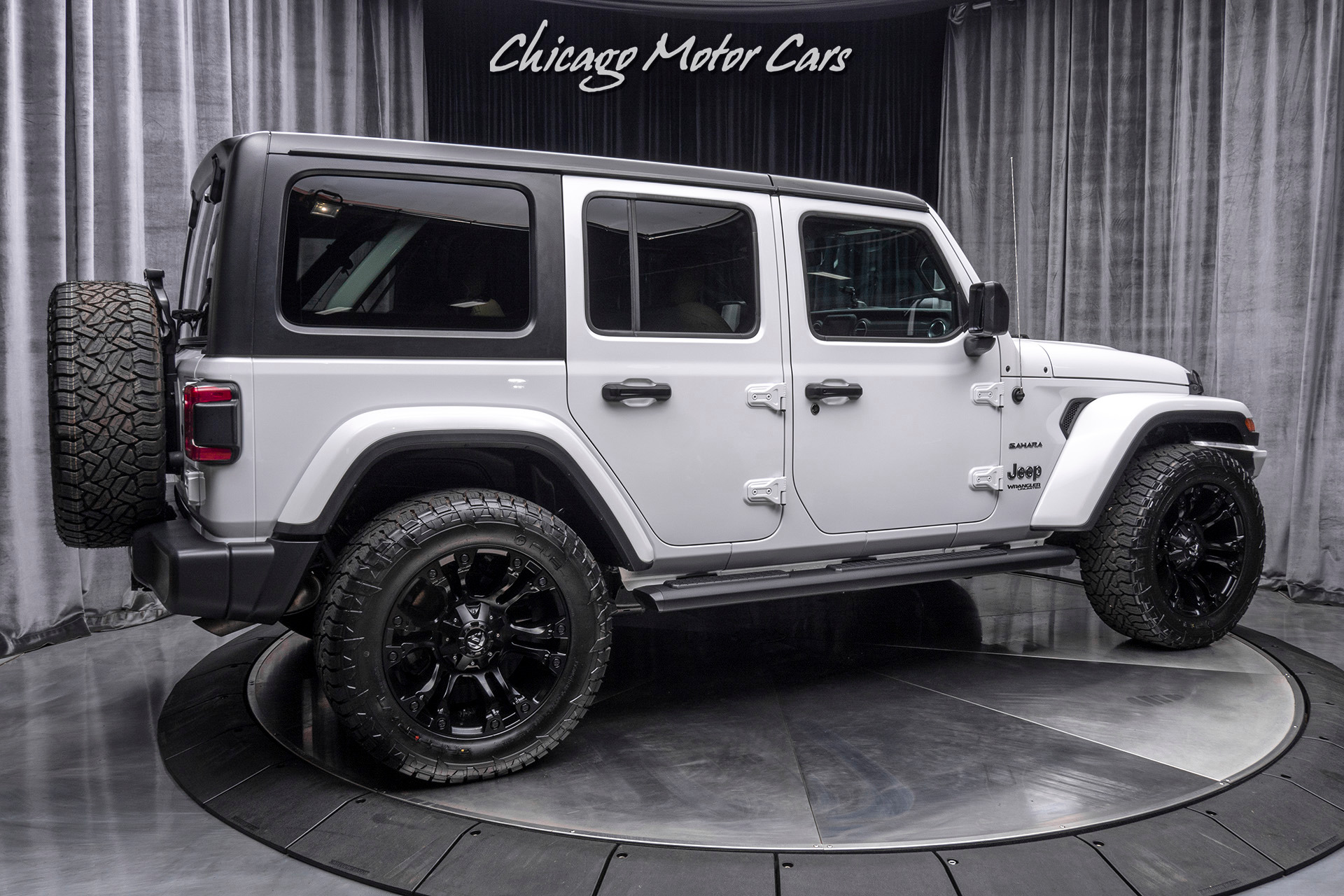 Used-2018-Jeep-Wrangler-Unlimited-Sahara