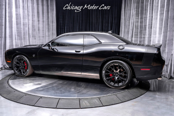Used 2015 Dodge Challenger SRT Hellcat Coupe OVER 800 HORSEPOWER! 8-SPEED AUTOMATIC! for sale Sold at Chicago Motor Cars in West Chicago IL 60185 3