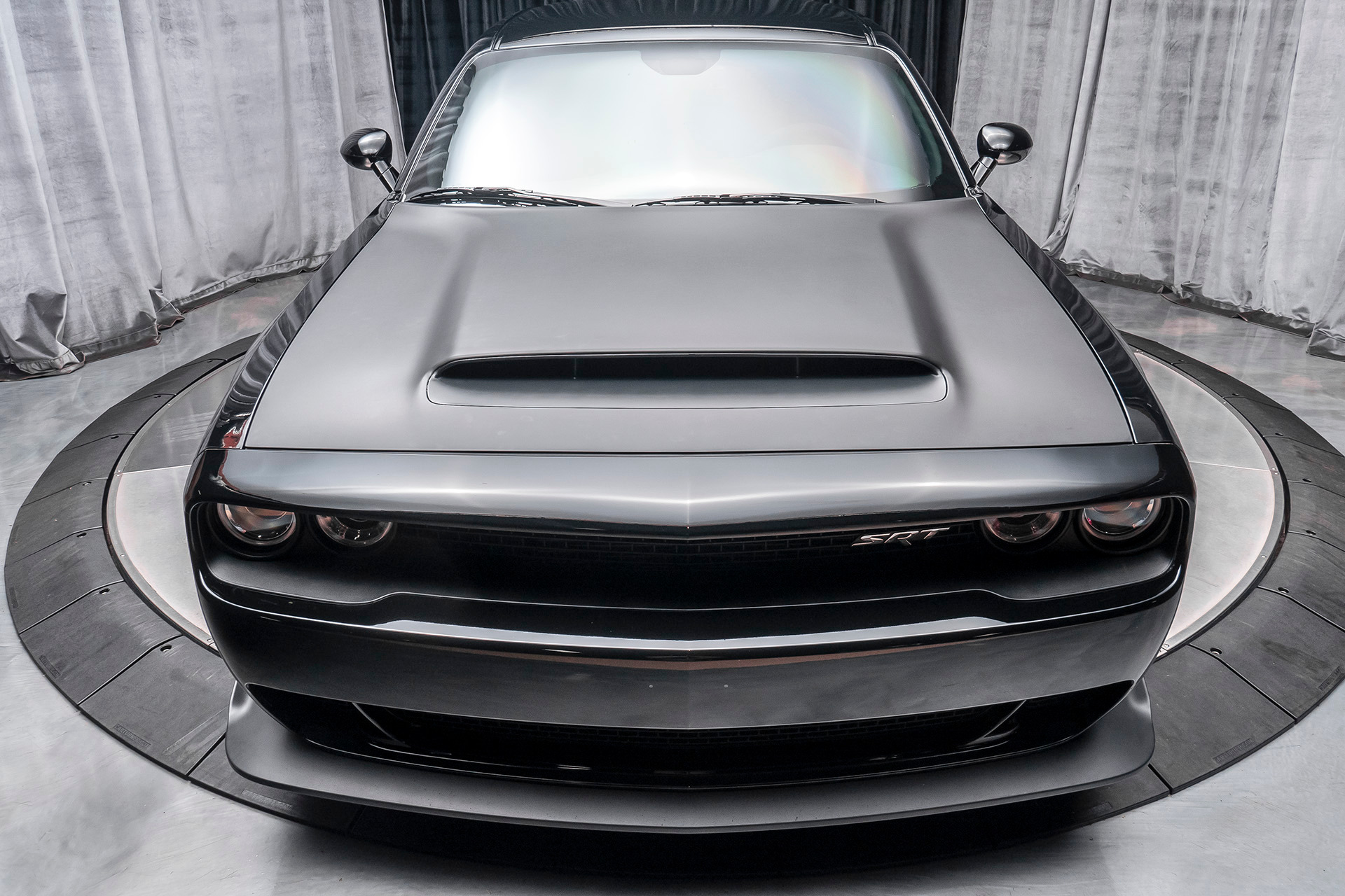 Used-2018-Dodge-Challenger-SRT-Demon-Coupe-Only-1978-Miles-Crate-Included