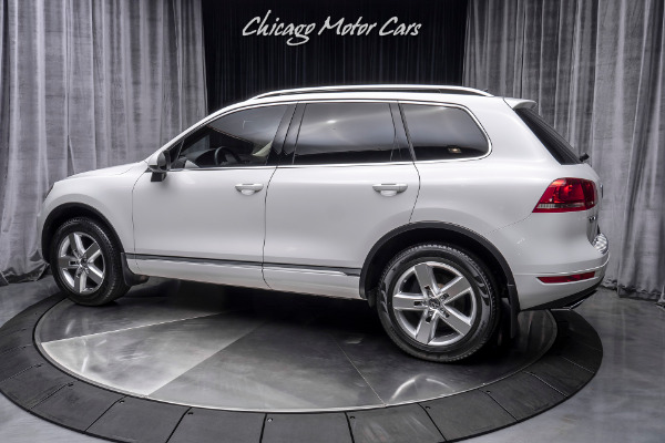 Used 2012 Volkswagen Touareg TDI Lux AWD SUV for sale Sold at Chicago Motor Cars in West Chicago IL 60185 3