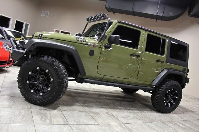 Used-2013-Jeep-Wrangler-Unlimited-64L-HEMI