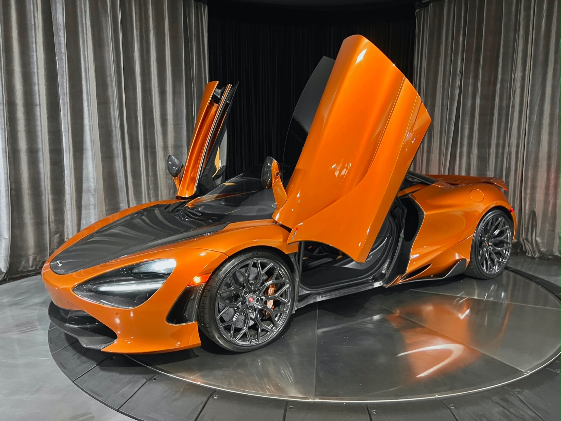 Used-2020-McLaren-720S-Spider-Performance-HUGE-421K-MSRP-TONS-of-Carbon-Fiber-HOT-Spec-PPF-LOADED