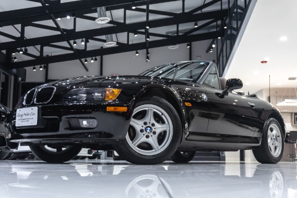 Used 1996 BMW Z3 CONVERTIBLE **ONLY 7K MILES** for sale Sold at Chicago Motor Cars in West Chicago IL 60185 2