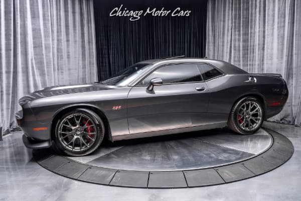 Used 2015 Dodge Challenger SRT 392 HEMI Coupe 8-SPEED AUTOMATIC for sale Sold at Chicago Motor Cars in West Chicago IL 60185 1
