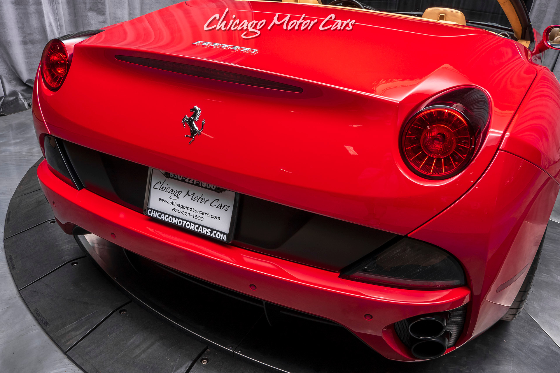 Used-2011-Ferrari-California-Convertible-CARBON-FIBER-DRIVING-ZONE--LEDS