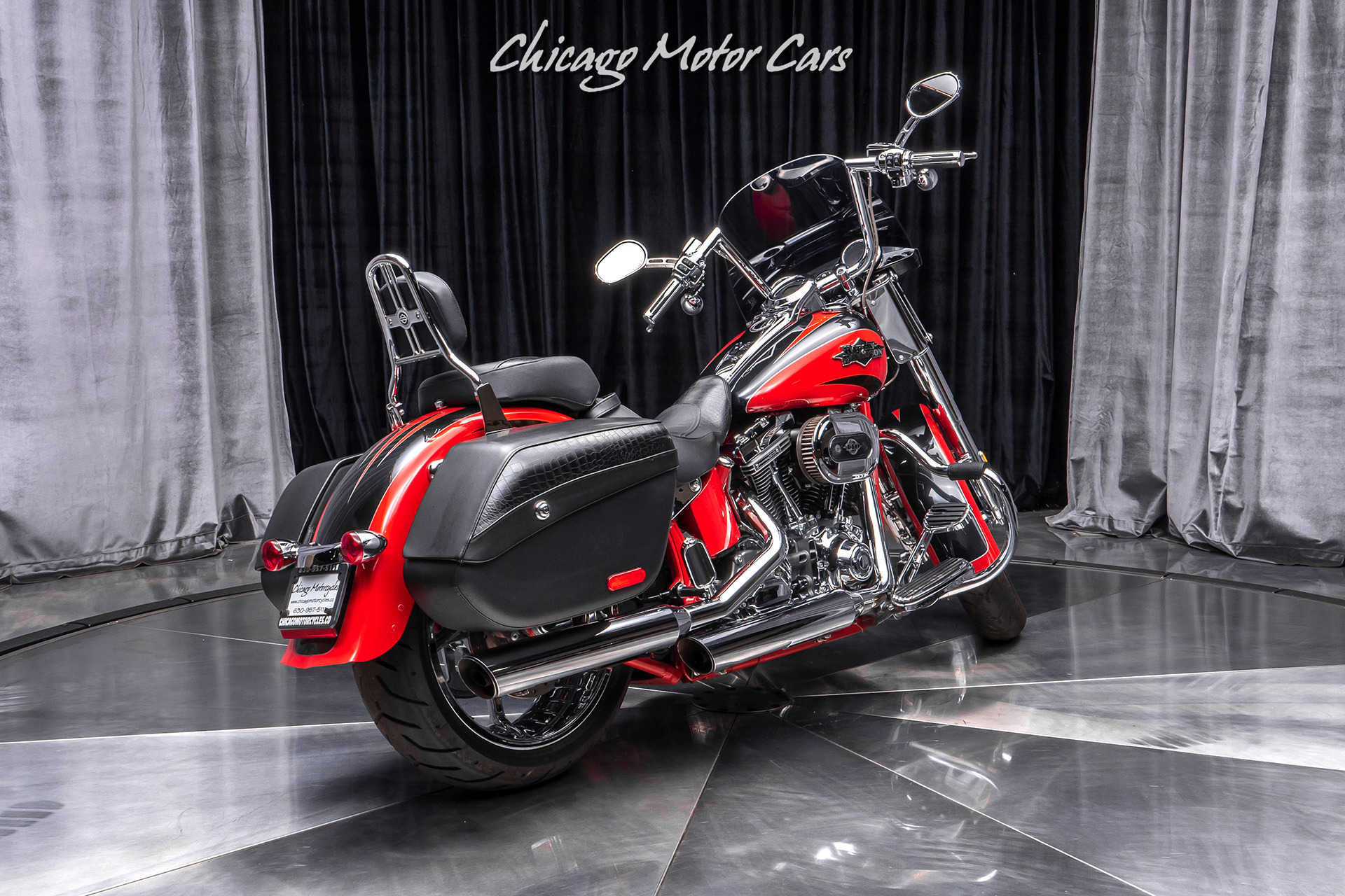 Used-2011-Harley-Davidson-CVO-Softail-Fatboy-LIMITED-EDITION