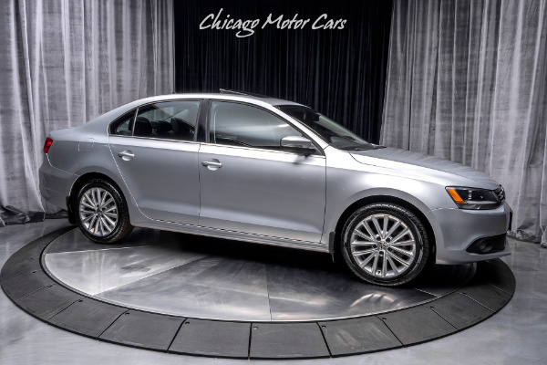 Used 2013 Volkswagen Jetta TDI Sedan EXCELLENT DAILY DRIVER! for sale Sold at Chicago Motor Cars in West Chicago IL 60185 6