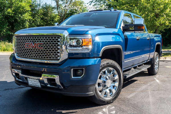 Used 2016 GMC Sierra 2500HD Denali Pickup DURAMAX TURBO DIESEL! for sale Sold at Chicago Motor Cars in West Chicago IL 60185 2
