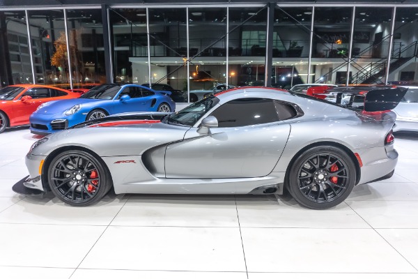 Used-2016-Dodge-Viper-ACR-Coupe-EXTERIOR---INTERIOR-CARBON-FIBER