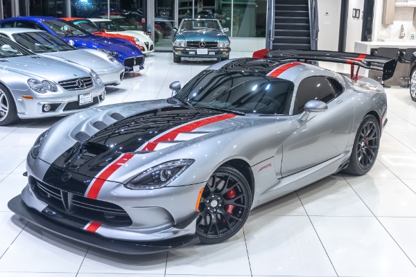 Used 2016 Dodge Viper ACR Coupe EXTERIOR & INTERIOR CARBON FIBER! for sale Sold at Chicago Motor Cars in West Chicago IL 60185 2