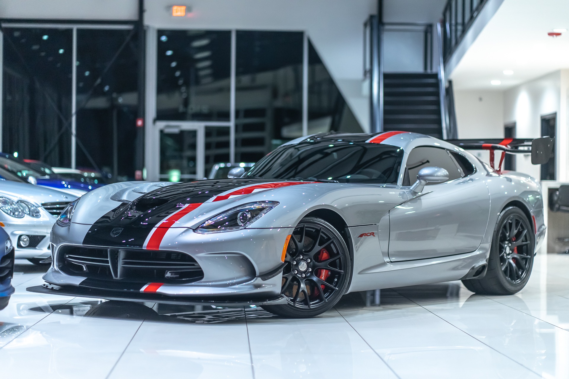 Used-2016-Dodge-Viper-ACR-Coupe-EXTERIOR---INTERIOR-CARBON-FIBER