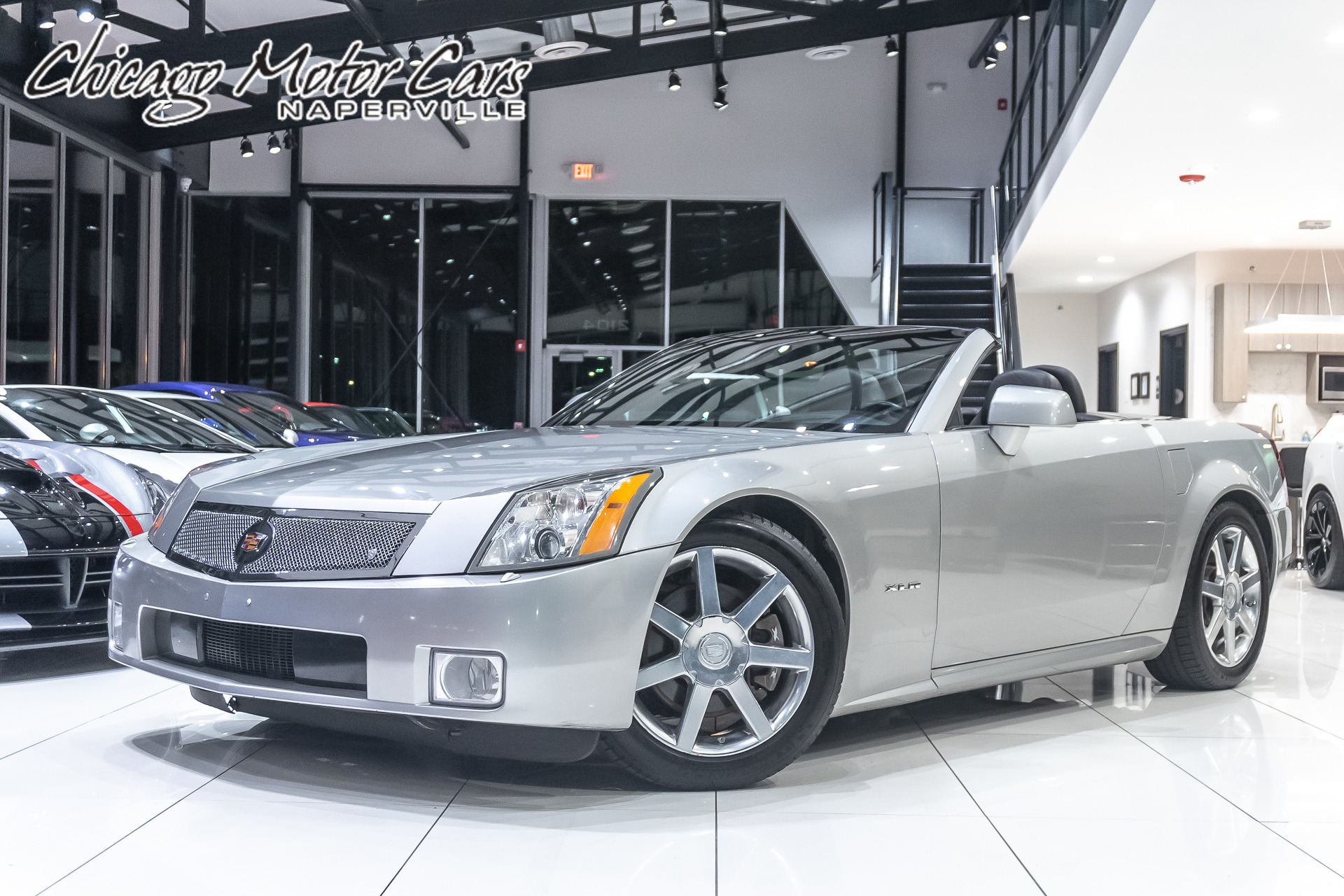 Used-2005-Cadillac-XLR-Hardtop-Convertible-RARE-EXAMPLE