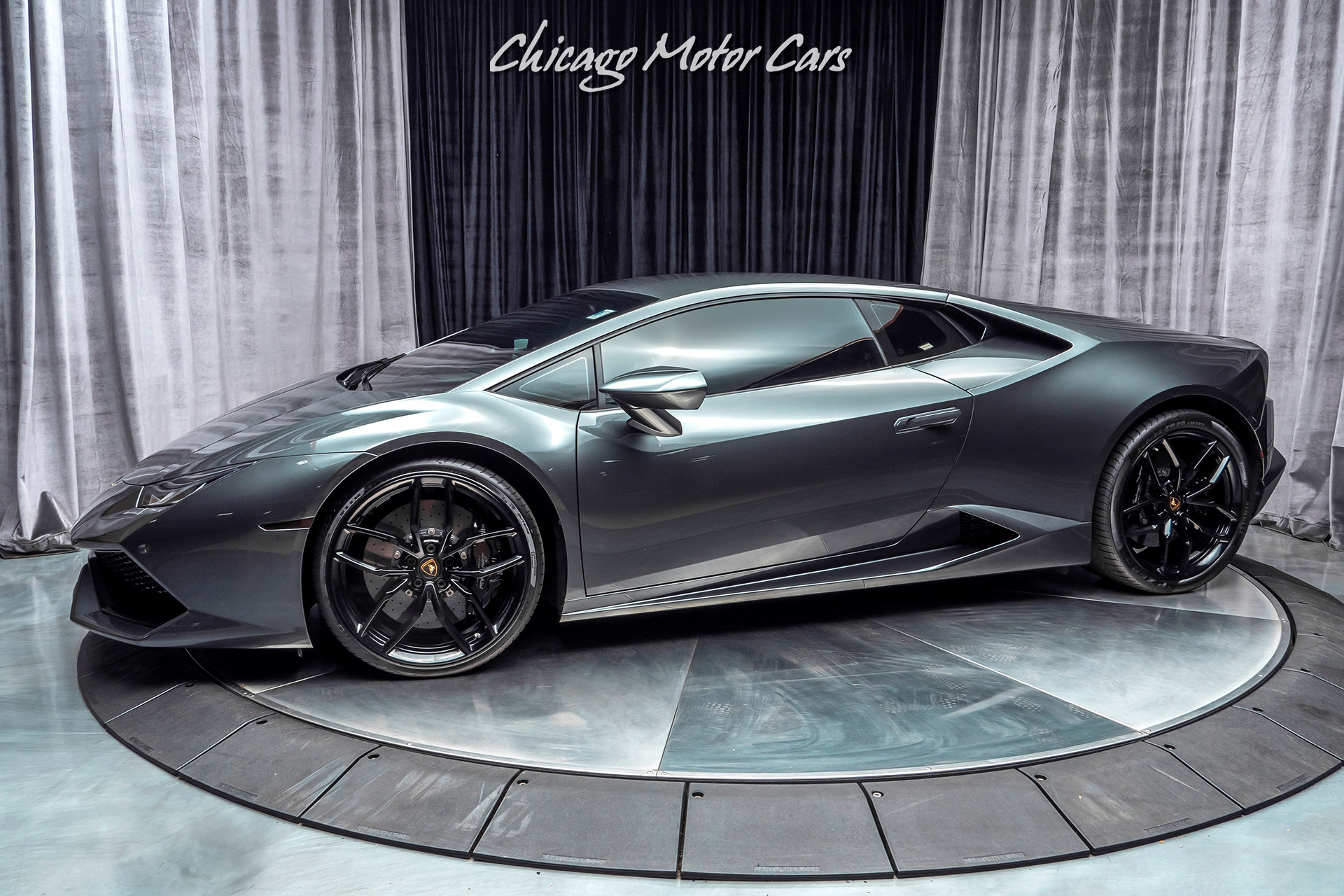 Used 2015 Lamborghini Huracan LP610-4 Coupe MSRP $284K+ for sale Sold at Chicago Motor Cars in West Chicago IL 60185 1