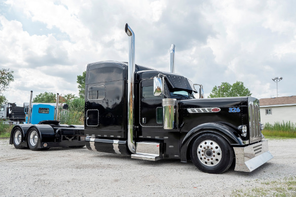 Used 1997 Peterbilt 379 Truck Tractor with Sleeper LOADED! for sale Sold at Chicago Motor Cars in West Chicago IL 60185 4