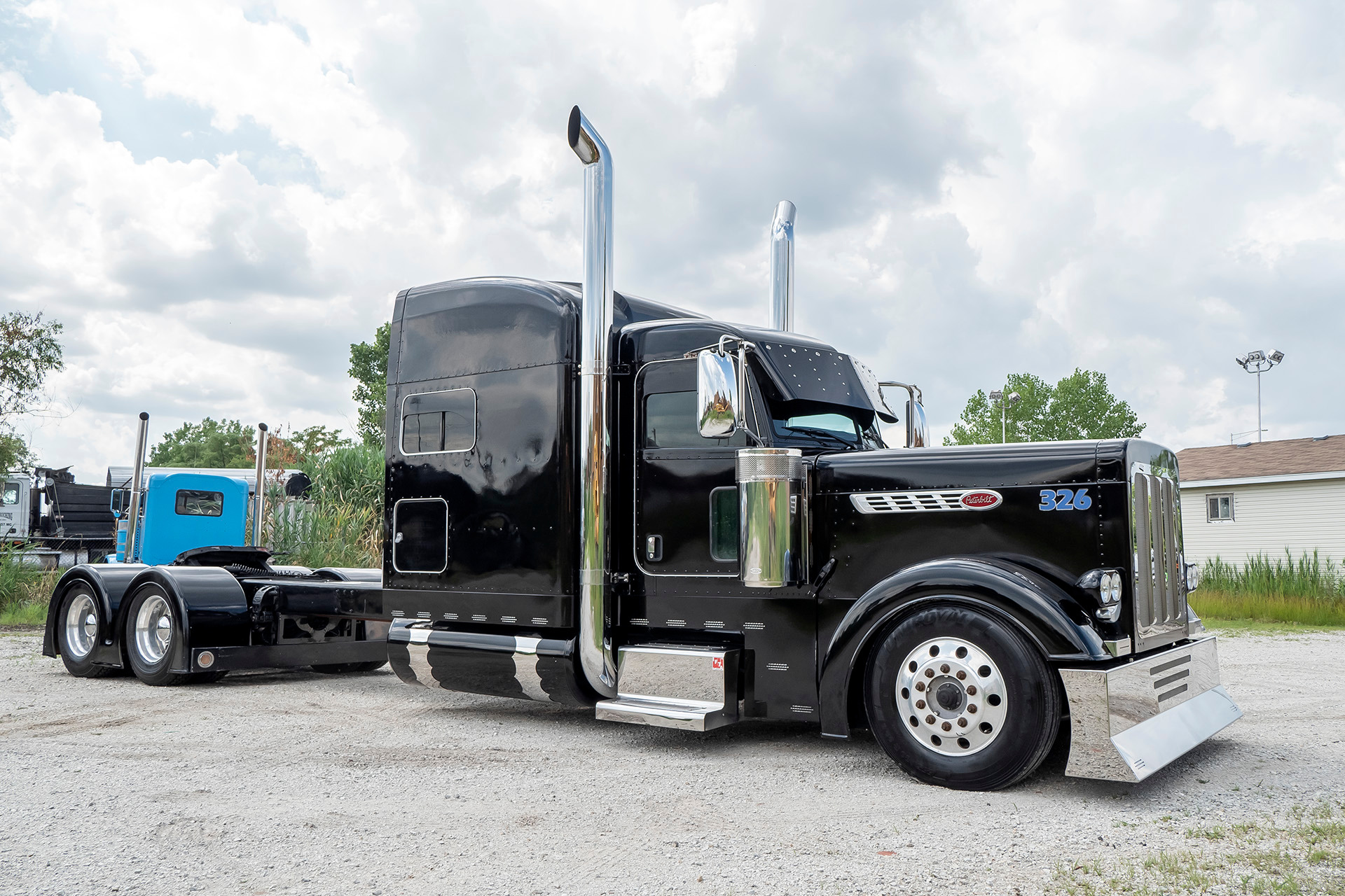 Used-1997-Peterbilt-379-Truck-Tractor-with-Sleeper-LOADED