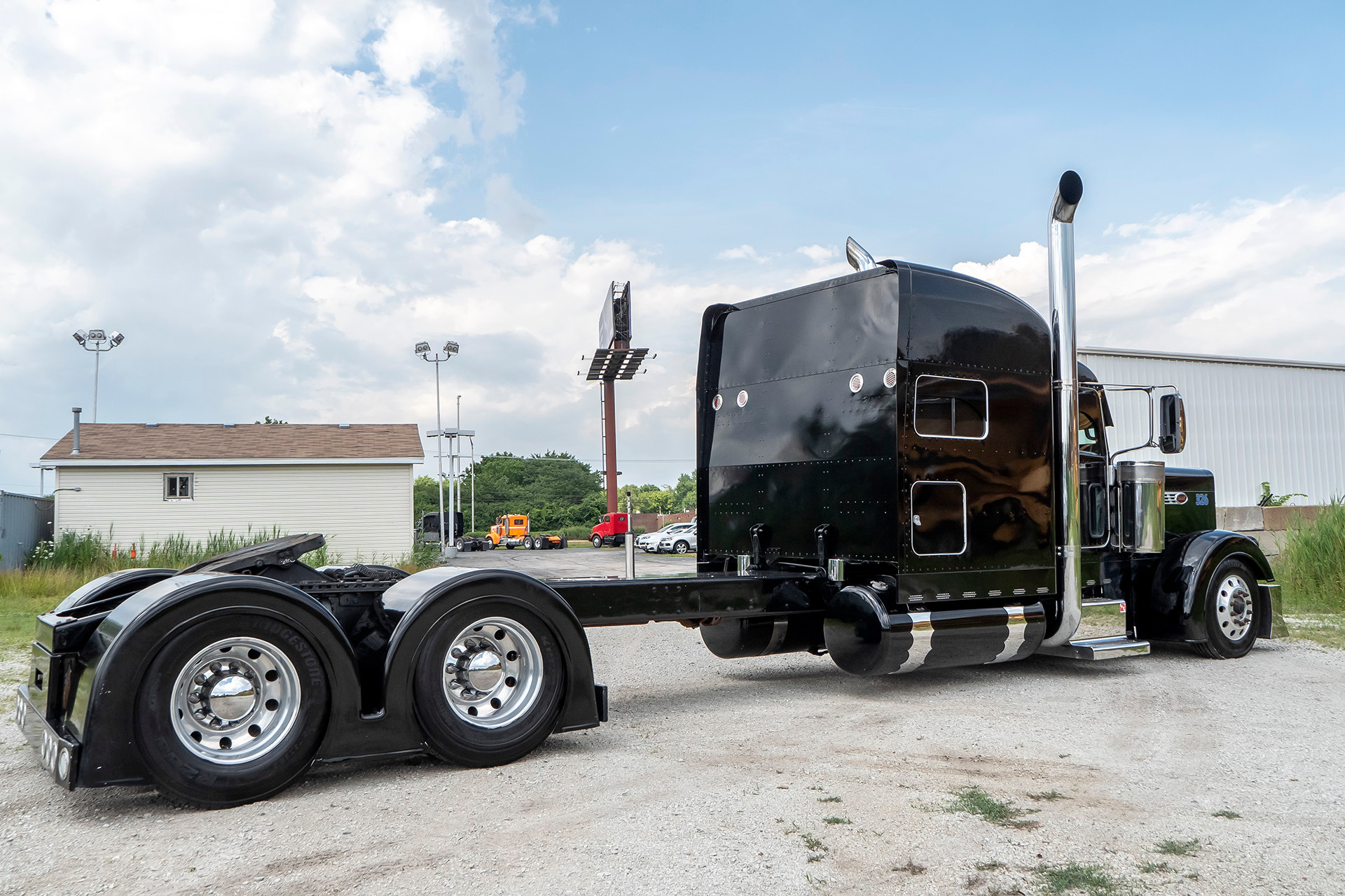 Used-1997-Peterbilt-379-Truck-Tractor-with-Sleeper-LOADED