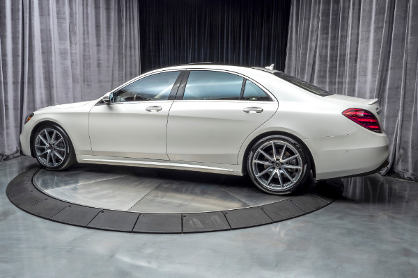 Used 2019 Mercedes-Benz S560 4MATIC Sedan MSRP $123,130+ AMG LINE PACKAGE! for sale Sold at Chicago Motor Cars in West Chicago IL 60185 3