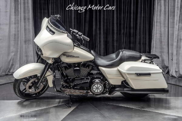 Used 2016 Harley-Davidson Street Glide for sale Sold at Chicago Motor Cars in West Chicago IL 60185 4