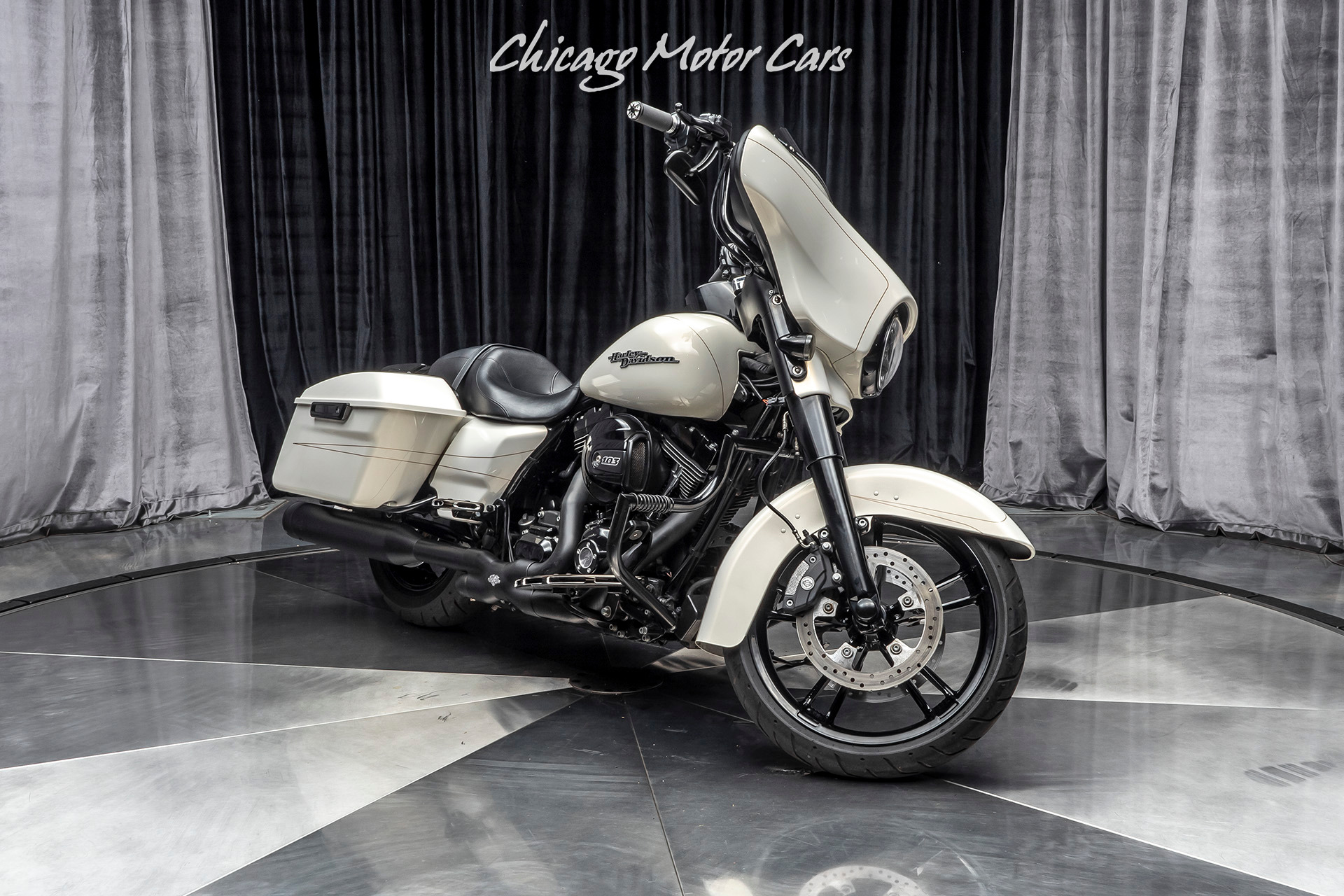 Used-2016-Harley-Davidson-Street-Glide