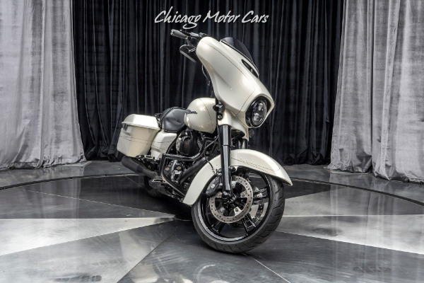 Used 2016 Harley-Davidson Street Glide for sale Sold at Chicago Motor Cars in West Chicago IL 60185 1