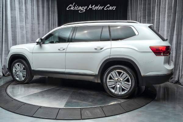 Used 2018 Volkswagen Atlas V6 SEL Premium 4Motion SUV for sale Sold at Chicago Motor Cars in West Chicago IL 60185 3