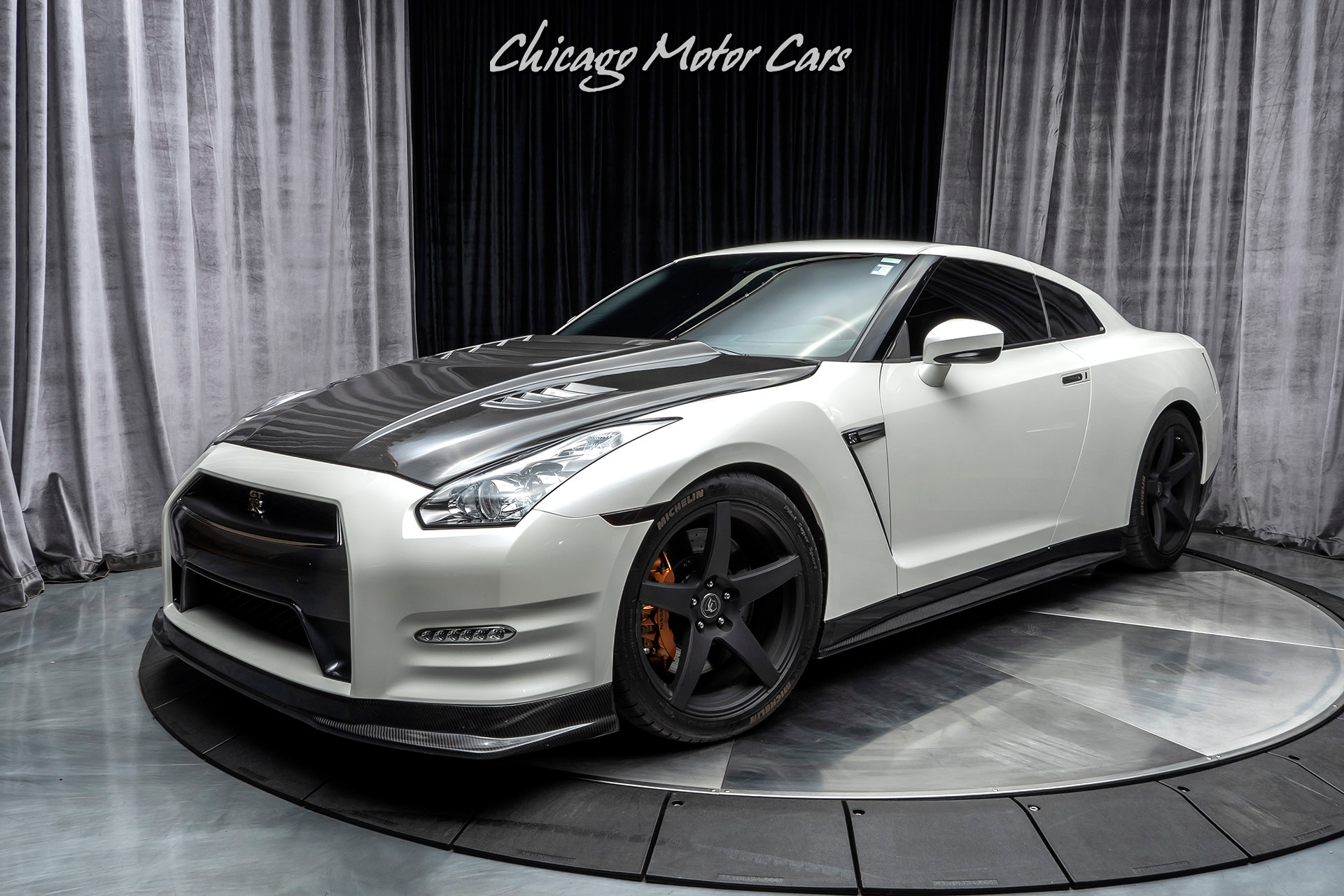 Used-2014-Nissan-GT-R-Premium-FULL-BOLT-ON