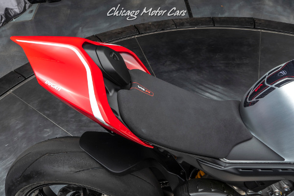 Used-2019-Ducati-Panigale-V4-R-Motorcycle-WITH-RACING-KIT-234-HP-47K-INVESTED