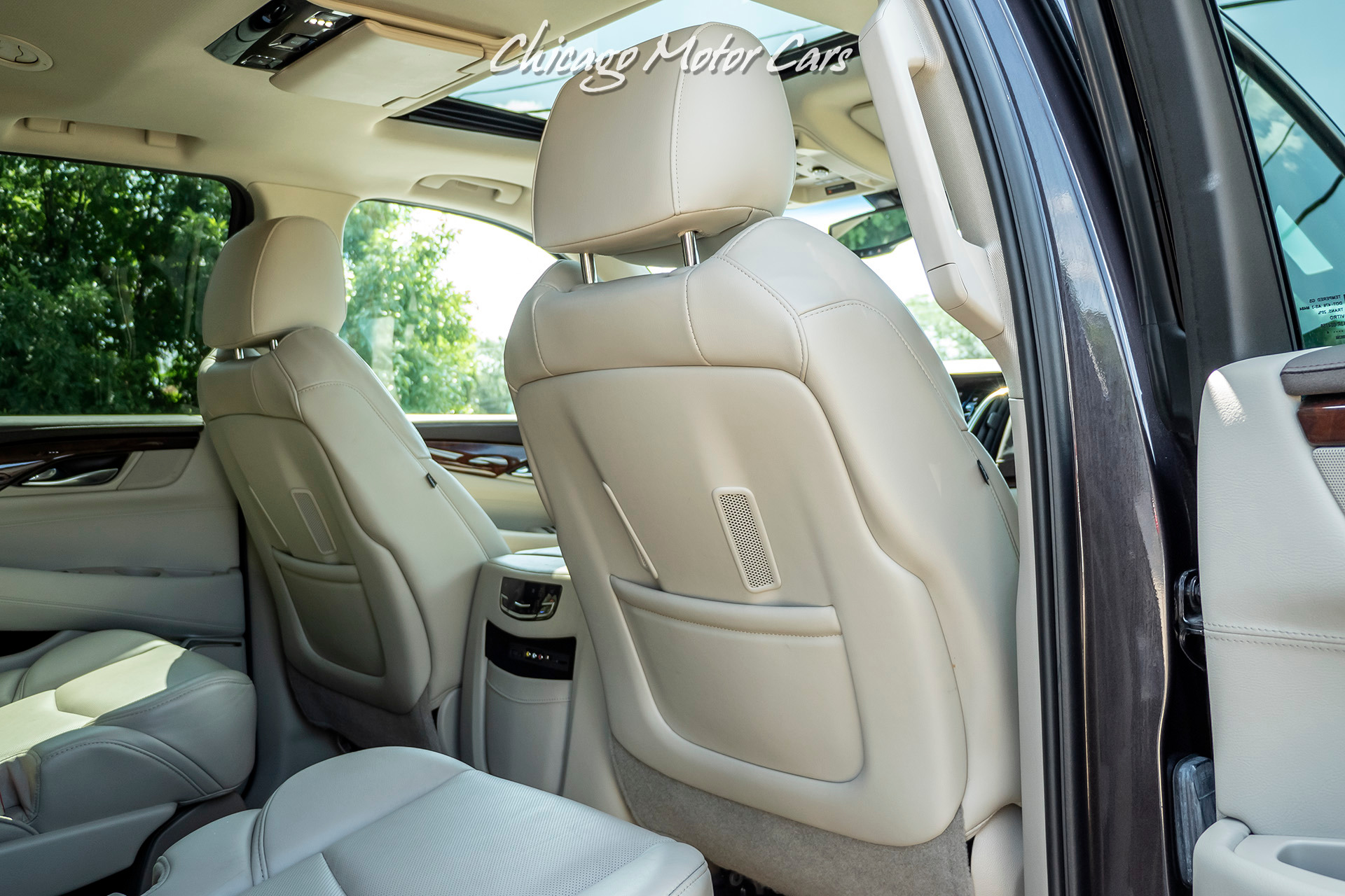 Used-2015-Cadillac-Escalade-Premium-AWD-SUV-LOADED-22-INCH-WHEELS-ONE-OWNER