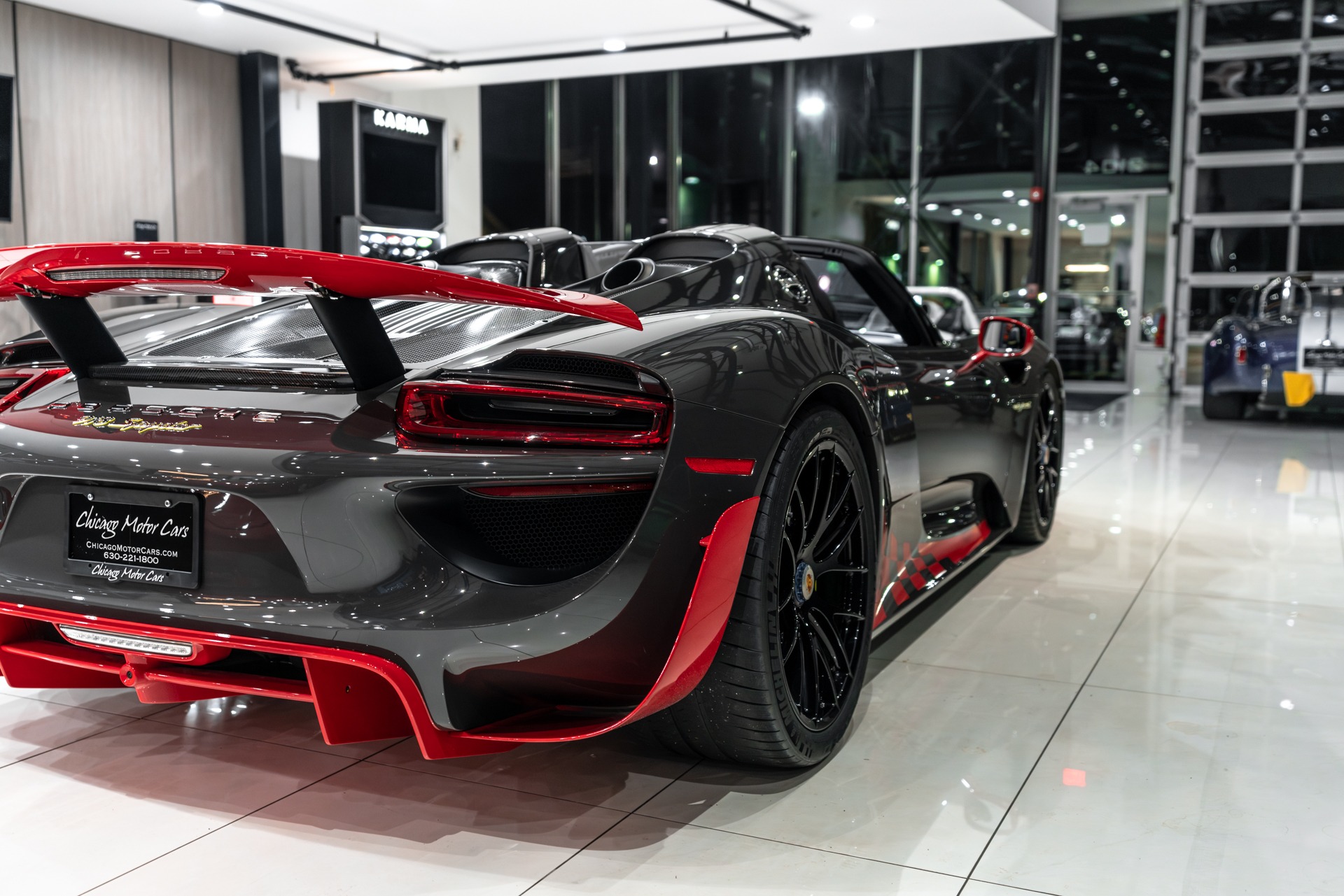 Used-2015-Porsche-918-Spyder-Weissach-Package-PTS-Grey-Black-Extremely-RARE-1-of-1-Spec