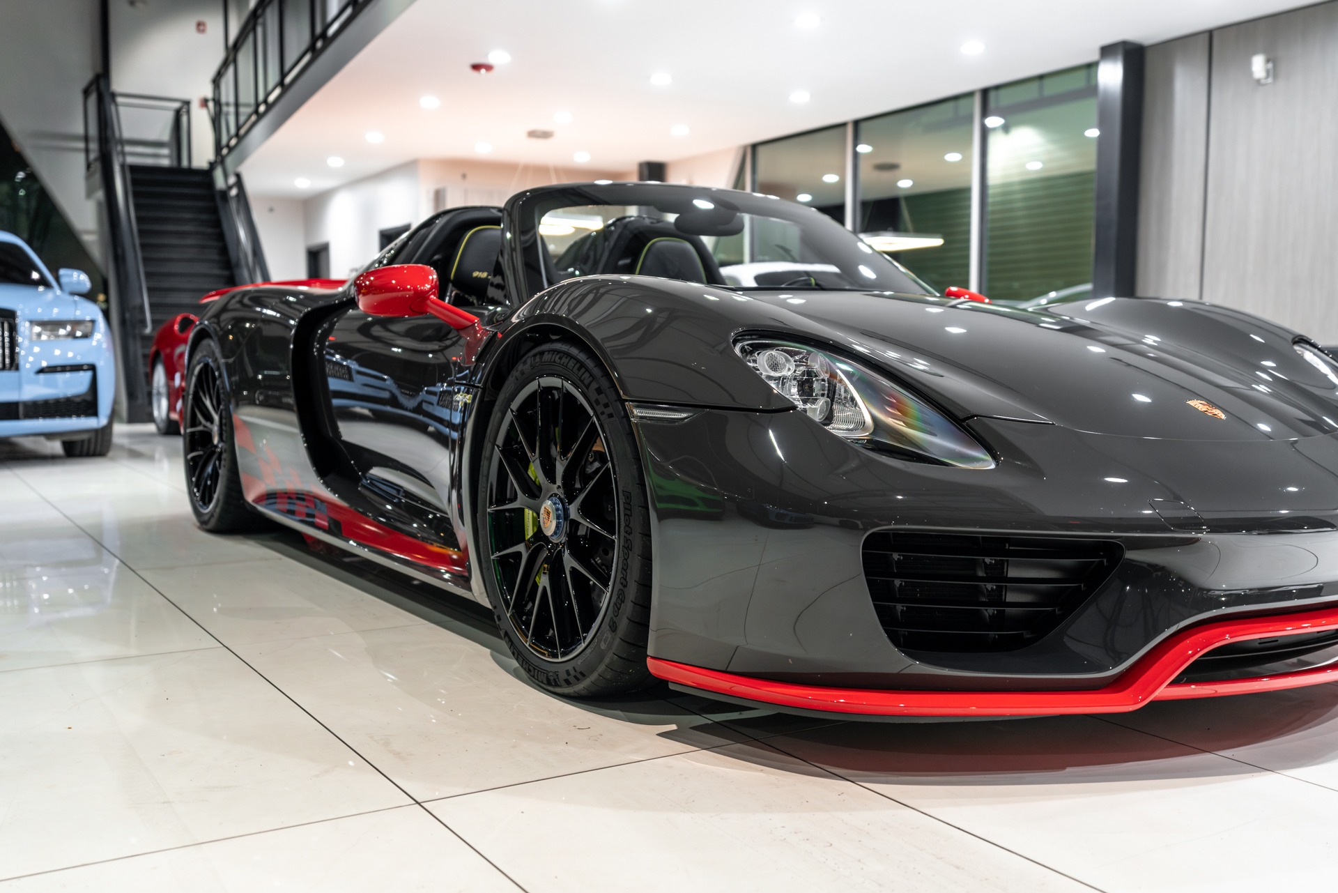 Used-2015-Porsche-918-Spyder-Weissach-Package-PTS-Grey-Black-Extremely-RARE-1-of-1-Spec