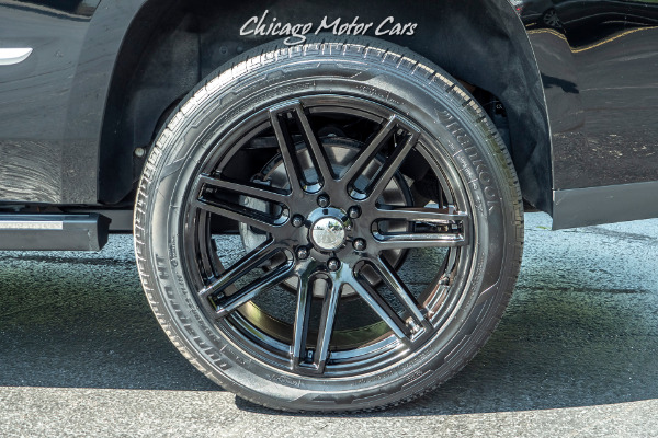 Used-2017-Cadillac-Escalade-Platinum-Vogue-Wheels