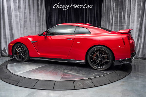 Used 2017 Nissan GT-R Premium Coupe ONLY 6K MILES! PREMIUM INTERIOR! for sale Sold at Chicago Motor Cars in West Chicago IL 60185 3