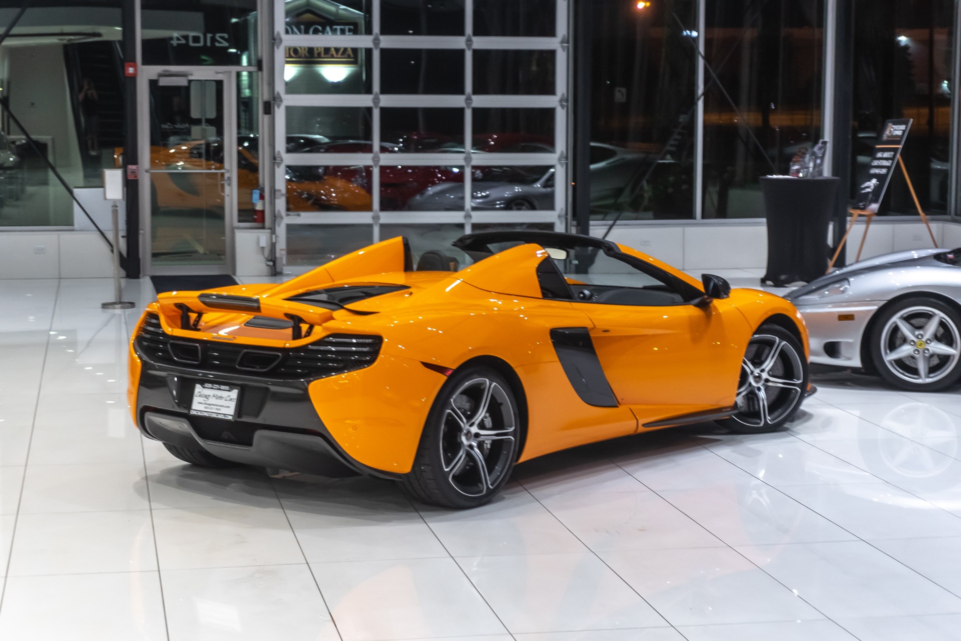 Used-2015-McLaren-650S-Spider-Convertible-ELITE-PAINT-LOADED-WITH-CARBON