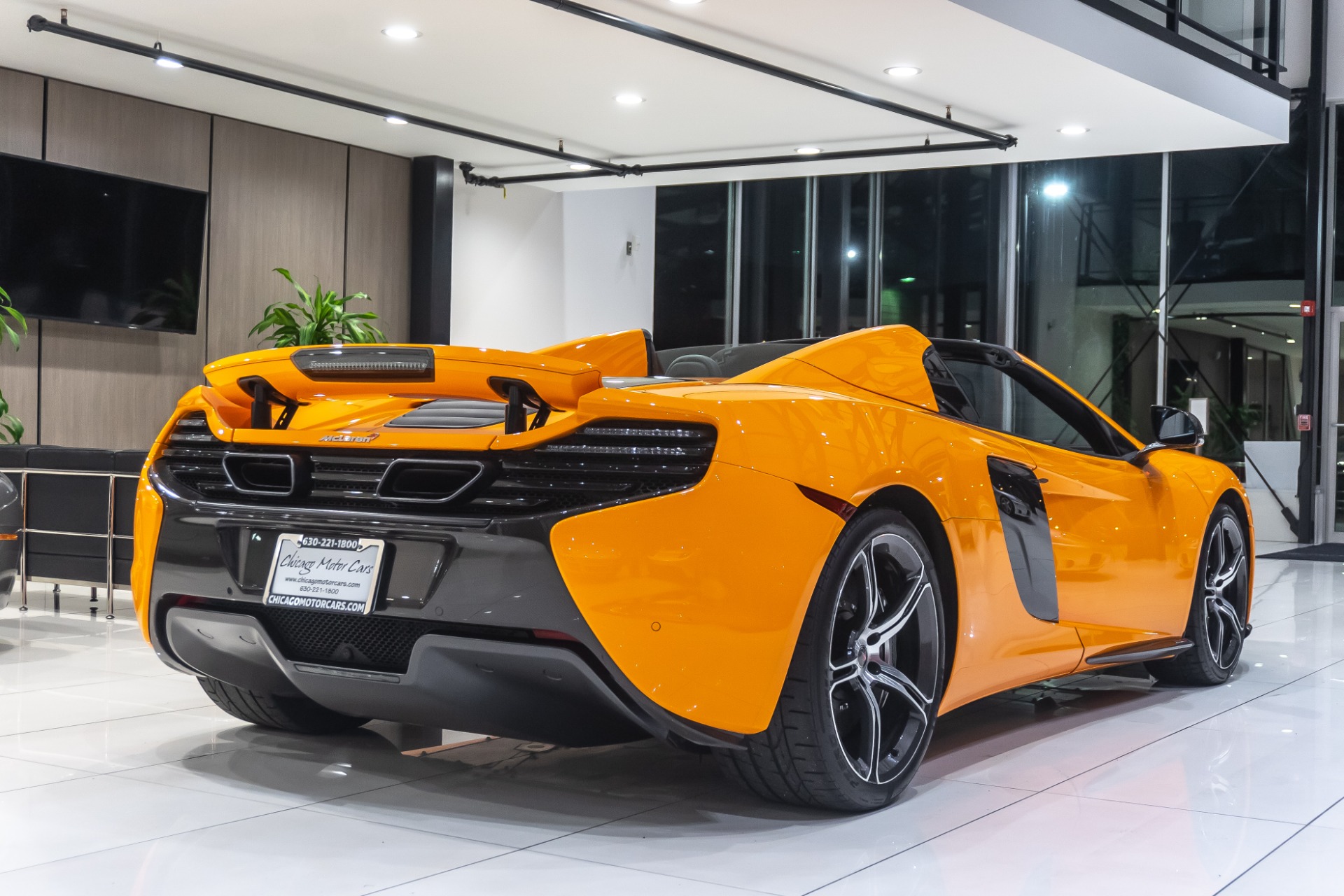 Used-2015-McLaren-650S-Spider-Convertible-ELITE-PAINT-LOADED-WITH-CARBON