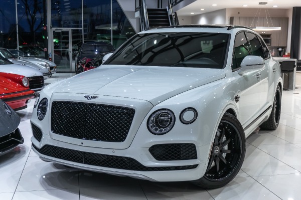 Used 2017 Bentley Bentayga W12 SUV MSRP $243k+ LOADED Serviced! Upgraded $13k+ Wheels! for sale Sold at Chicago Motor Cars in West Chicago IL 60185 3