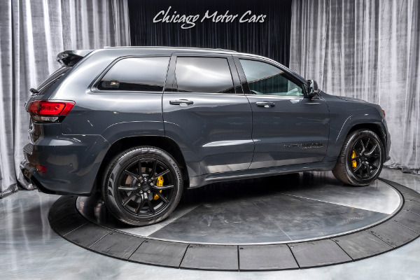 Used 2018 Jeep Grand Cherokee Trackhawk  *707HP HELLCAT ENGINE!* REAR DVD ENTERTAINMENT! for sale Sold at Chicago Motor Cars in West Chicago IL 60185 5