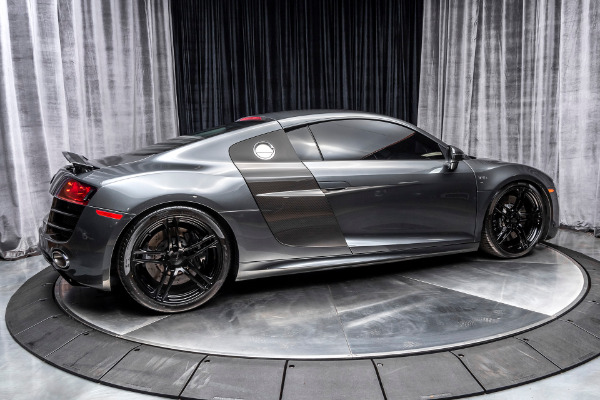 Used 2012 Audi R8 5.2 quattro V10 6 Speed Manual Transmission for sale Sold at Chicago Motor Cars in West Chicago IL 60185 5