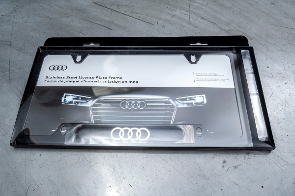 Used-2012-Audi-R8-52-quattro-V10-6-Speed-Manual-Transmission