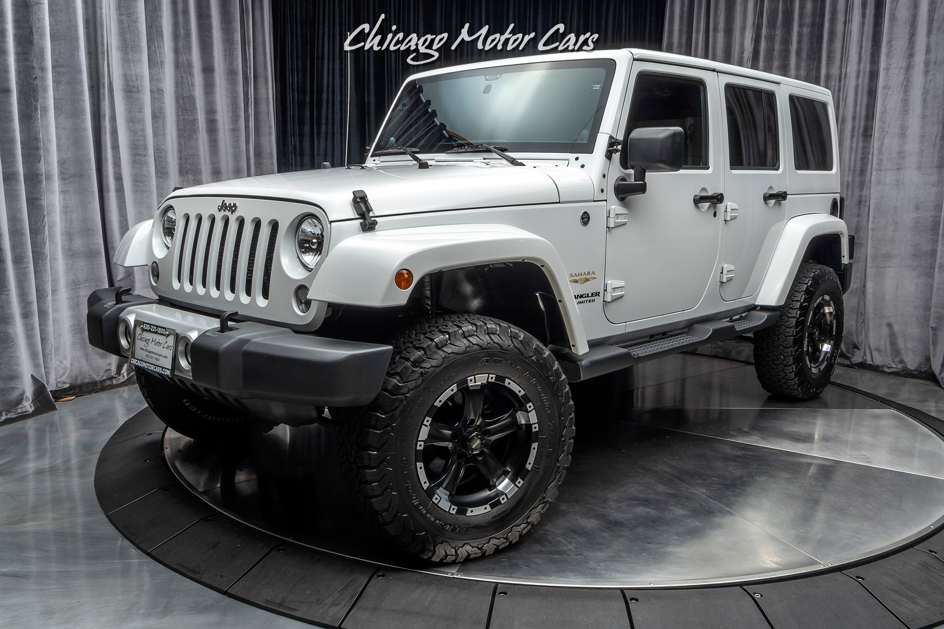 Used-2014-Jeep-Wrangler-Unlimited-Sahara