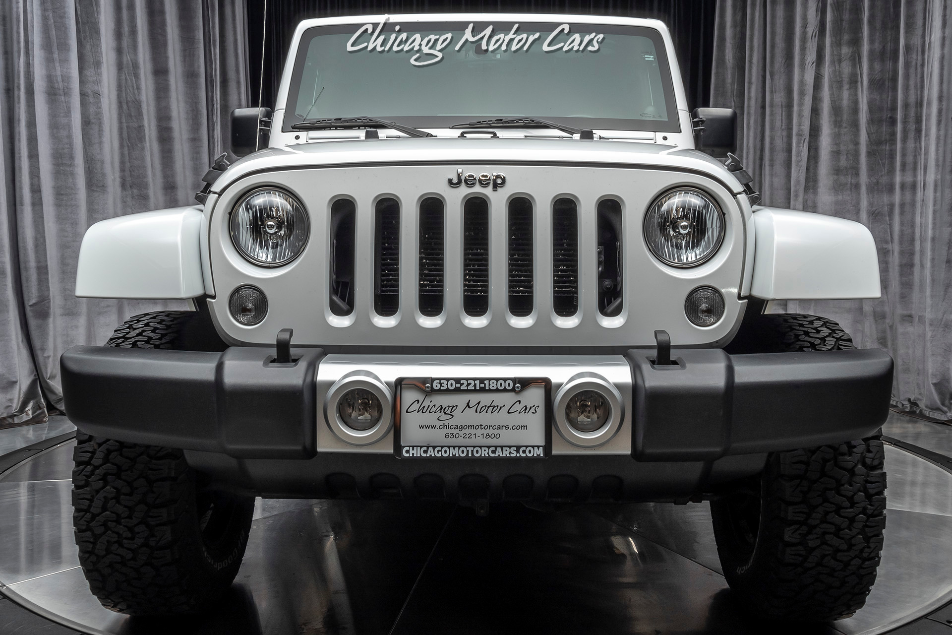 Used-2014-Jeep-Wrangler-Unlimited-Sahara