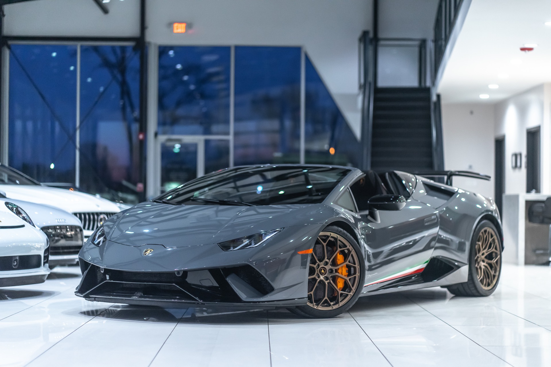 Used-2018-Lamborghini-Huracan-LP640-4-Performante-Spyder-MSRP-361K-Grigio-Telesto