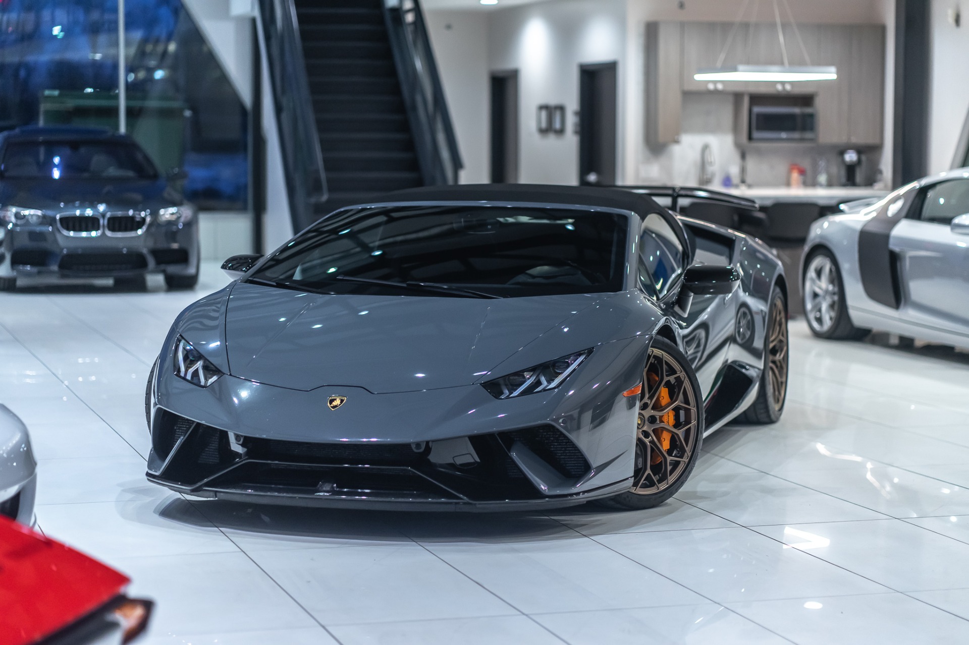 Used-2018-Lamborghini-Huracan-LP640-4-Performante-Spyder-MSRP-361K-Grigio-Telesto