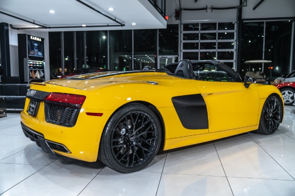 Used 2017 Audi R8 5.2 quattro V10 Spyder Convertible HOT Spec! BOTH Carbon Packs! LOADED for sale Sold at Chicago Motor Cars in West Chicago IL 60185 5