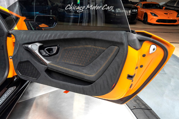 Used-2018-Lamborghini-Huracan-LP640-4-Performante-Coupe-Carbon-Fiber-LOADED-Orange