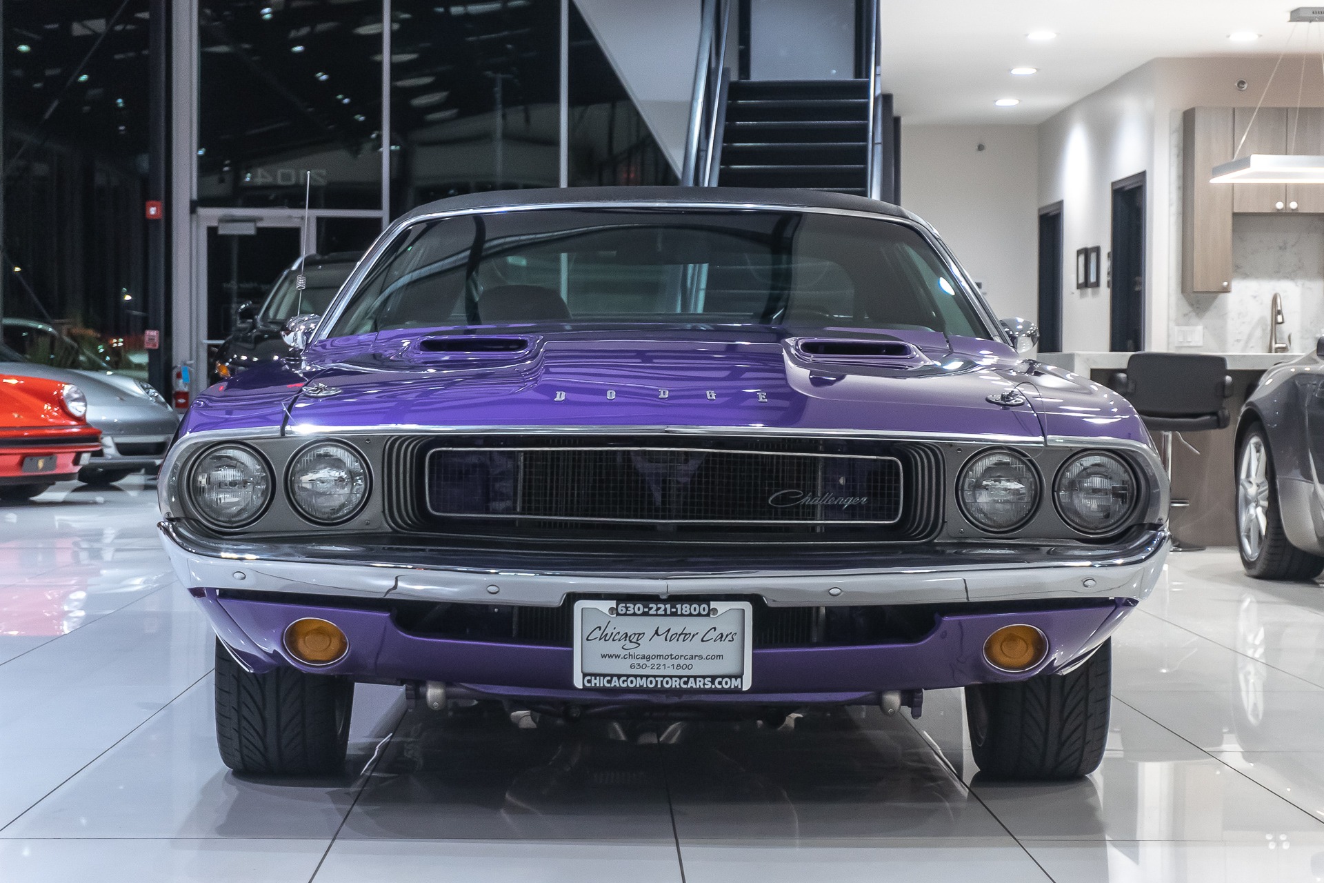 Used-1970-Dodge-Challenger-Coupe-360CI-FI-TECH-FUEL-INJECTED-RESTORED