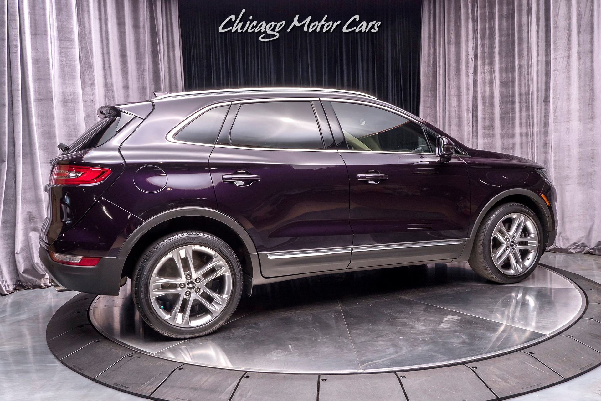 Used-2015-Lincoln-MKC-20T-AWD-SUV-NAV-AND-DRIVER-ASSIST