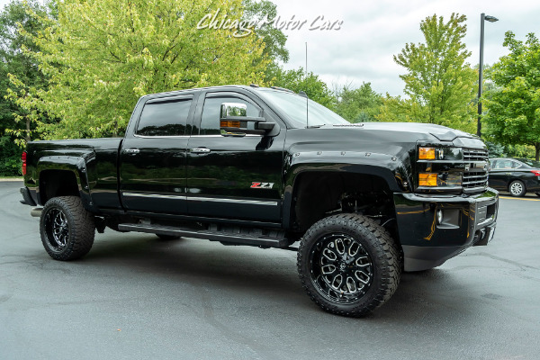 Used 2019 Chevrolet Silverado 2500HD LTZ DURAMAX PLUS PACKAGE + 6.6L TURBO 8-CYLINDER DIESEL ENGINE! for sale Sold at Chicago Motor Cars in West Chicago IL 60185 4