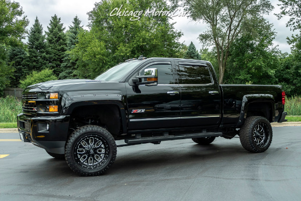 Used 2019 Chevrolet Silverado 2500HD LTZ DURAMAX PLUS PACKAGE + 6.6L TURBO 8-CYLINDER DIESEL ENGINE! for sale Sold at Chicago Motor Cars in West Chicago IL 60185 1